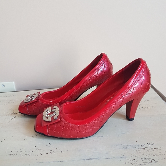 🌟Vintage🌟Red Beautiful Shoes - Picture 2 of 7